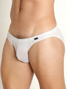 - "RED 1201 Brazilbrief White" 