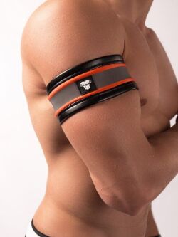 �������� �� ������ "Youngero - Neon Maskulo Spandex Biceps Band Neon Orange" 